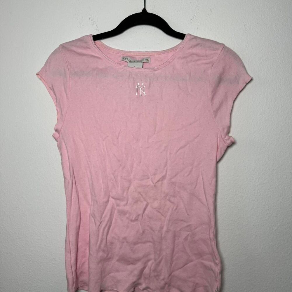 Antigua-apparel Women's Pink T-shirt